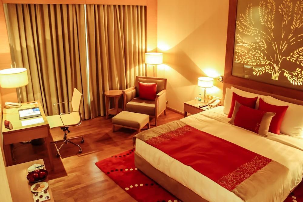Radisson Blu Hotel New Delhi Dwarka Zimmer foto A room at the Taj Bengal