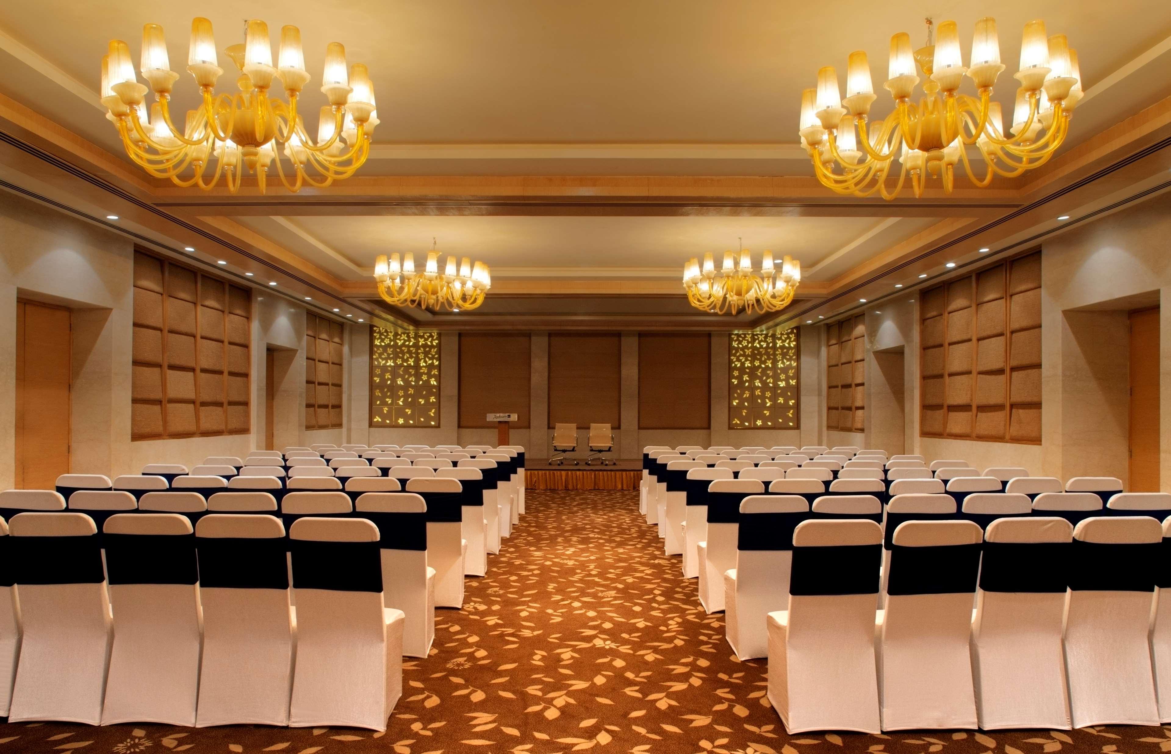 Radisson Blu Hotel New Delhi Dwarka Business foto The Imperial, New Delhi