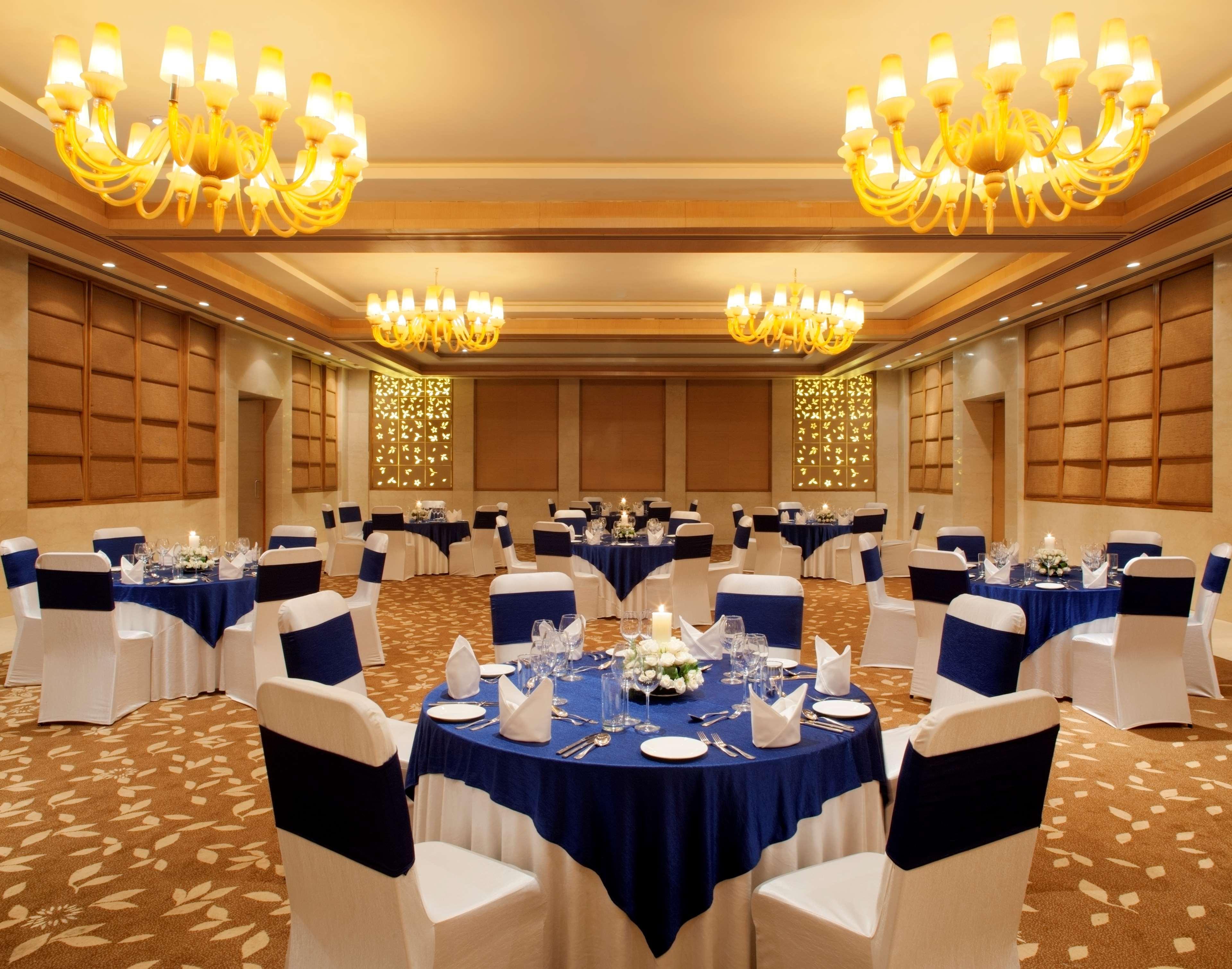 Radisson Blu Hotel New Delhi Dwarka Restaurant foto The Imperial Ball Room